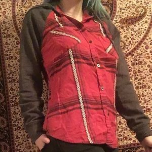 Flannel hoodie with grey cotton sleeves